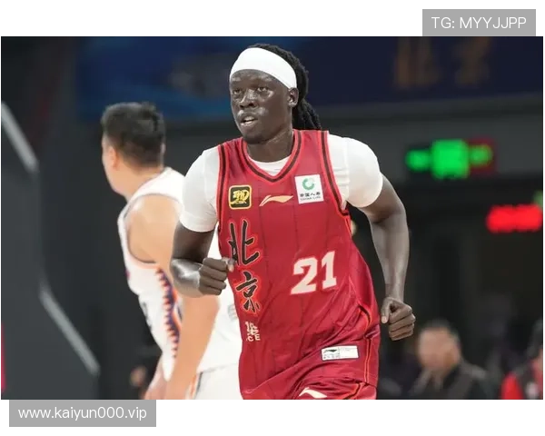 CBA外援一阵候选名单出炉利夫韦瑟斯庞领衔洛夫顿弗格布朗竞争